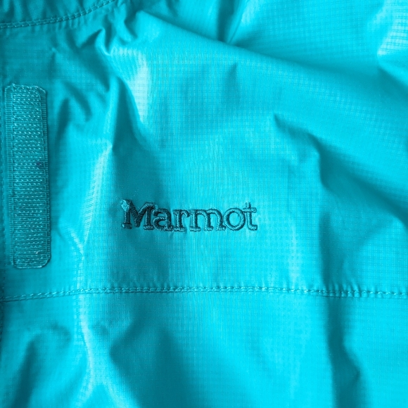 Marmot green windbreaker - Picture 2 of 5